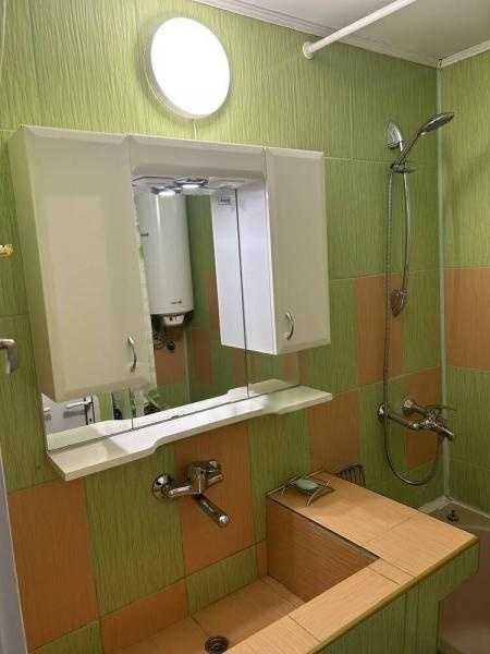 Дава се под наем Тристаен апартамент в Бургас, Лазур - 90 кв.м за 561 € - Снимка #12