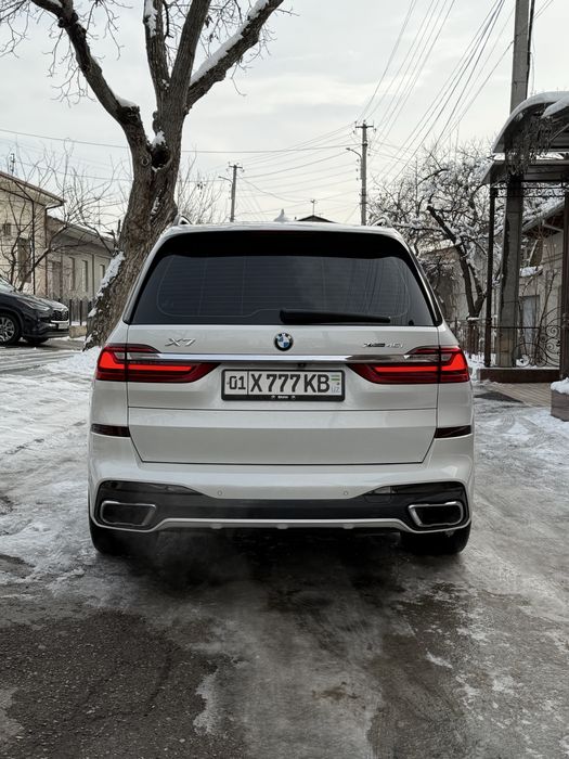 BMW X7 xdrive40i Full
