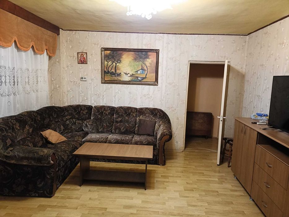 Alexandria  Strada Libertatii 3 semidecomandate 73000 euro