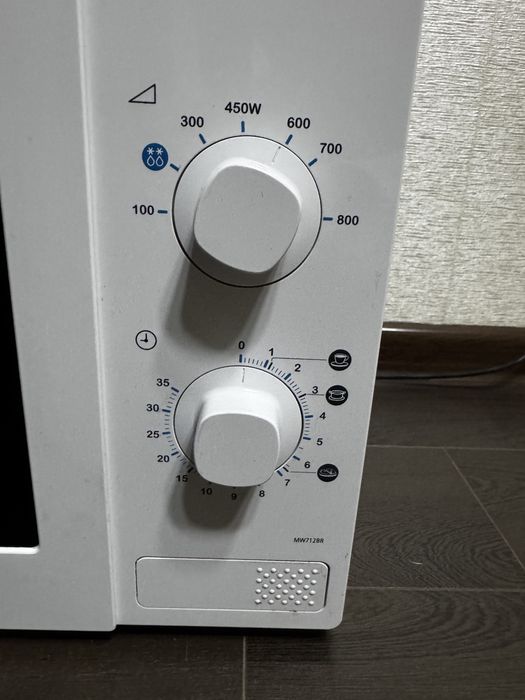 Микроволновка Samsung 800Вт