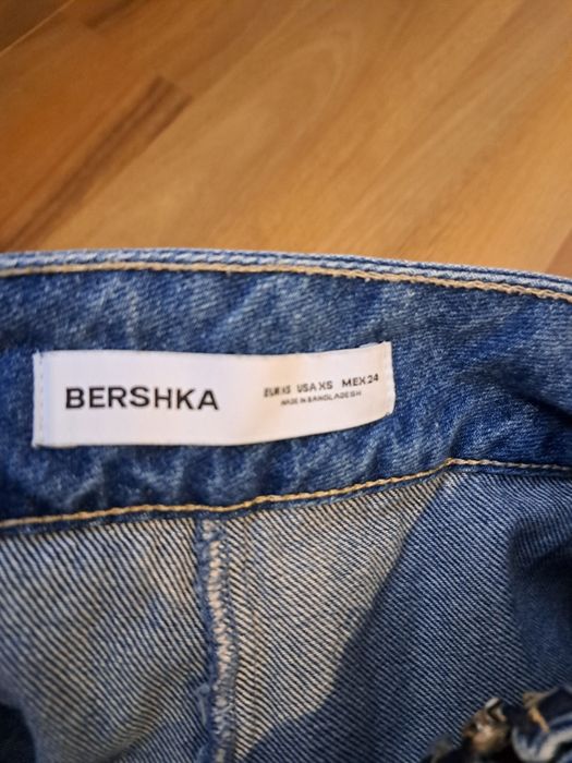 Fusta blugi Bershka