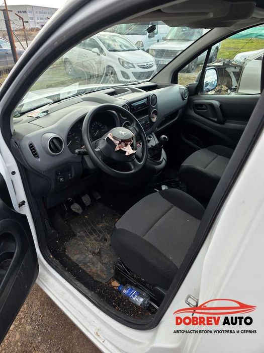 **САМО НА ЧАСТИ***  Peugeot Partner 1.6HDI,Ръчни скорости, 32 000km