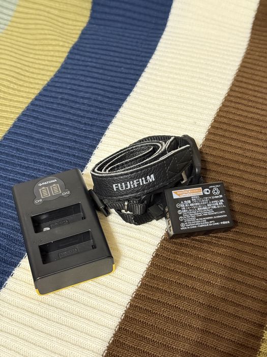 FujiFilm X-T200 Body + Lens Kit