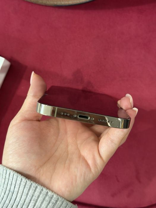 Продам Iphone 14 pro