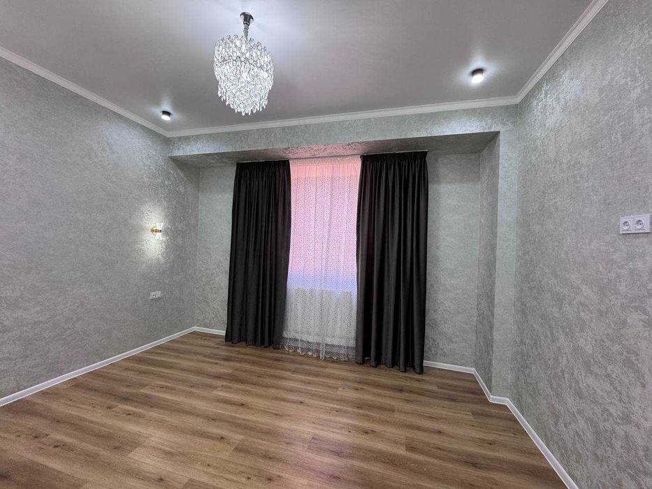 Продаётся 3х комн квартира на 7 этаже ор-р  Горгаз София