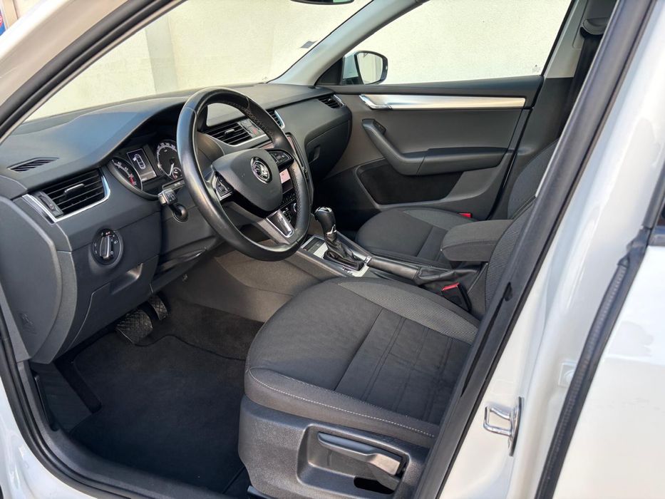 05/2019. Diesel. DSG / Apple CarPlay