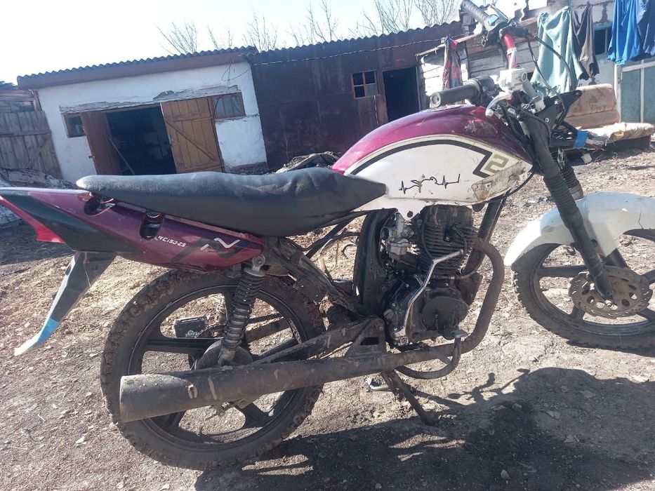 Продам мотоцикл рейсер тигр 150куб