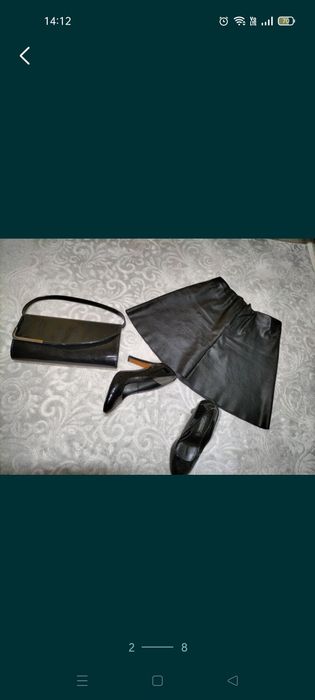 Haine și genți damă.