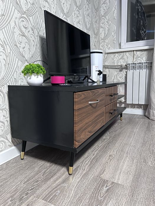 Срочно продам тумбочку