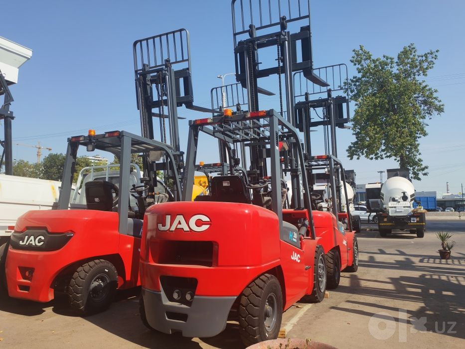 JAC  вилочный пагрушик