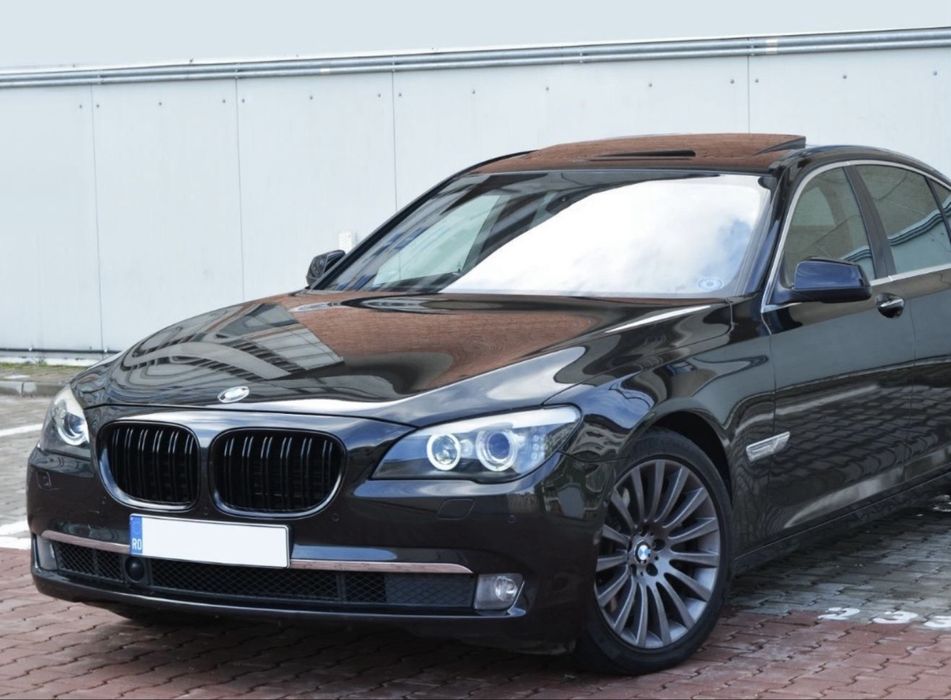 Vand capota motor BMW f01 / F02 seria 7 culoare 475 / Negru / Impecabila