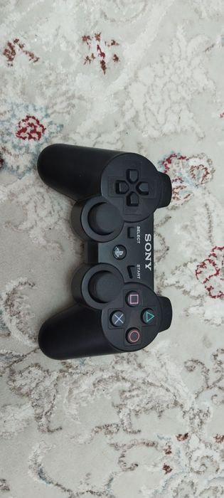 Продам б/у PlayStation 3 в рабочем состоянии