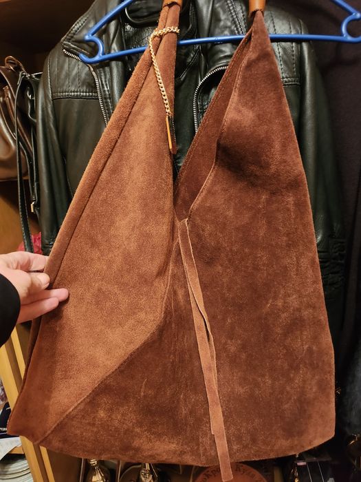 Чанта хобо тип торба естествен велур