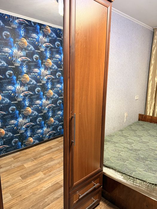Шифоньер с зеркалом