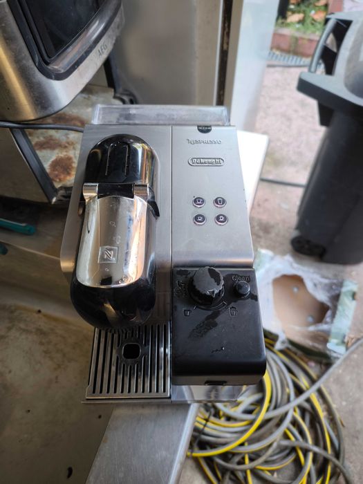 Кафемашина DeLonghi Nespresso