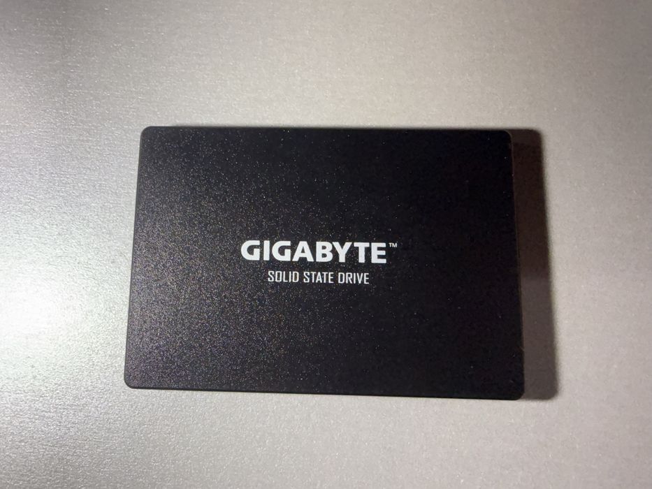 Ssd 256Гб Gigabyte