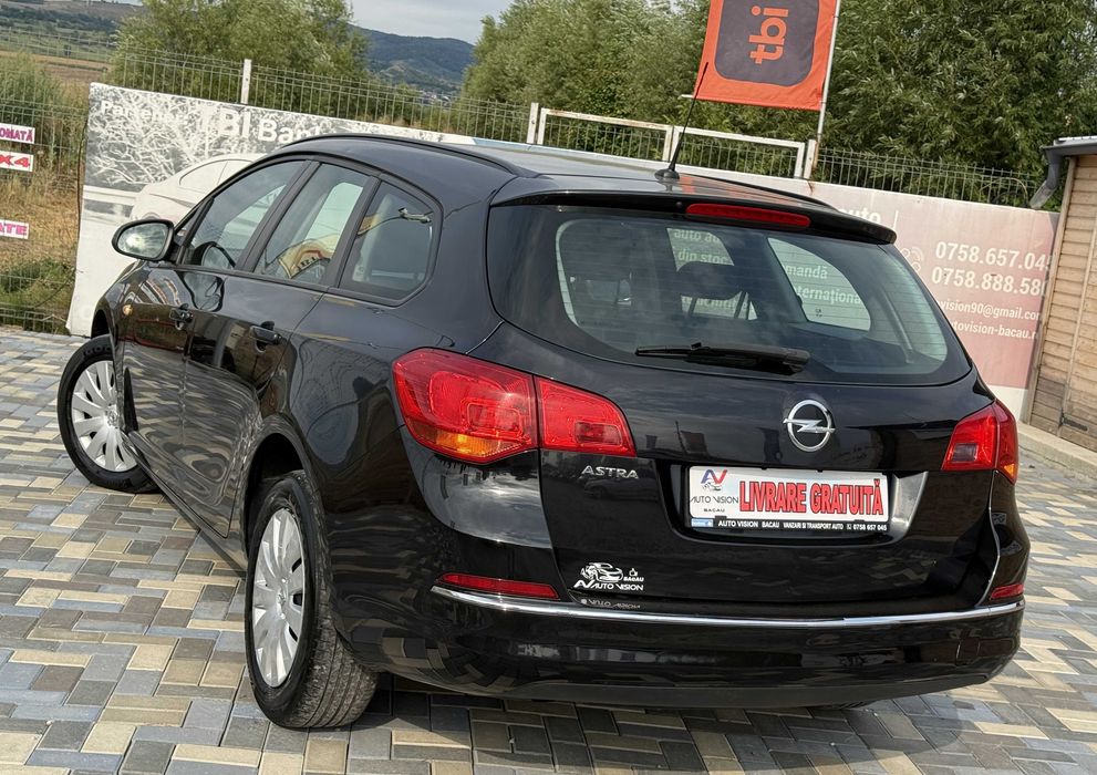 *RATE*Opel Astra J Sports Tourer 1.6Benzina 06/2015 E6 TOP Germania!