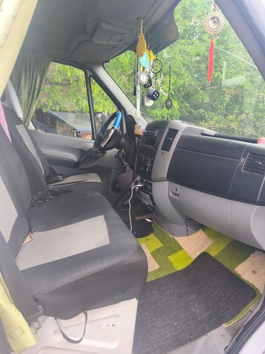 Autoutilitara Mercedes sprinter