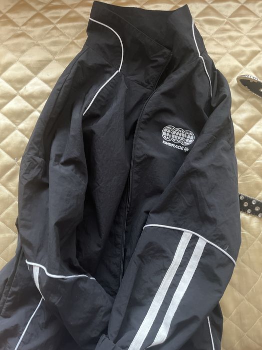 Ветровка, чисто нова