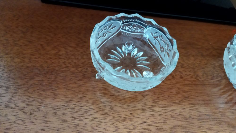 Вазы хрустальные. Пепельница