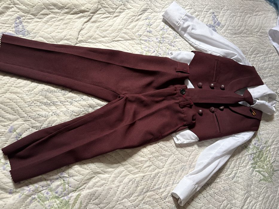 Дестски костюми