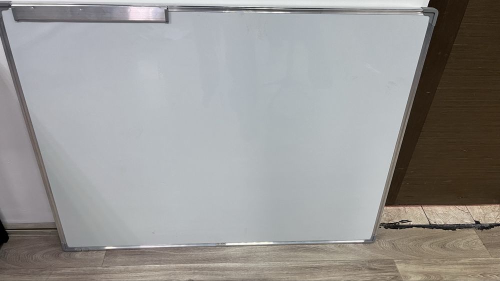 Доска маркерная-магнитная  90/120