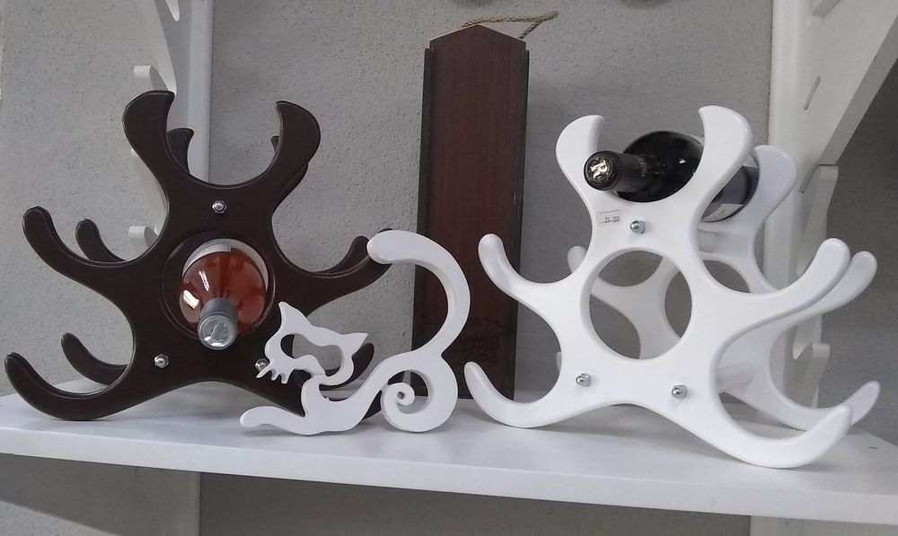 Стойка за бутилки вино