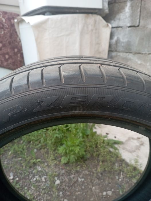Продам шины  размер 245 . 40. R 19