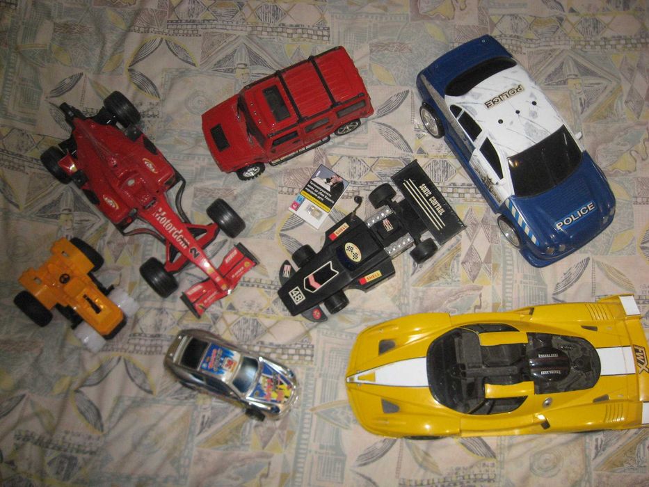 ЕВТИНО играчки ГОЛЕМИ  -7 бр.