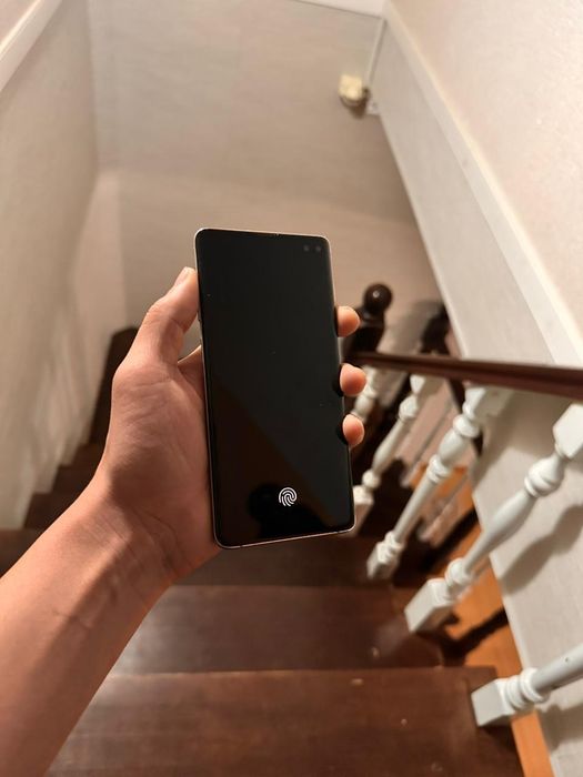 Самсунг S10+ 128gb