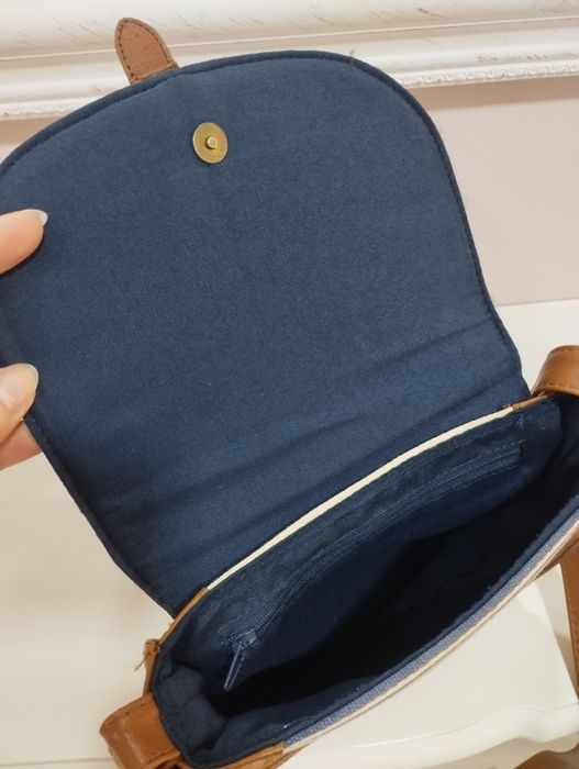 Страхотна малка дамска чанта