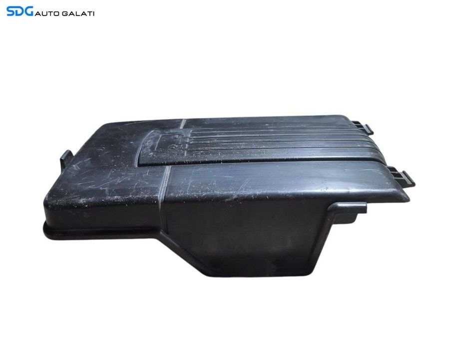 Capac Ornament Plastic Acumulator Baterie Volkswagen Passat B7 2010 - 2015 ( Zgârieturi Adânci în Laterală )[N2046]