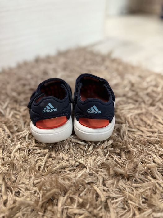 Сандали adidas и nike