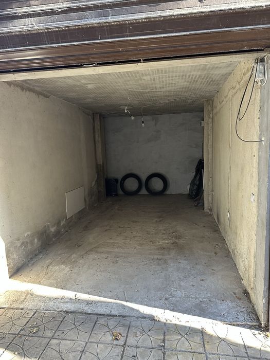 Дава се под наем Гараж / Паркомясто в с. Близнаци, Област Варна - 15 кв.м за 127.5 € - Снимка #1