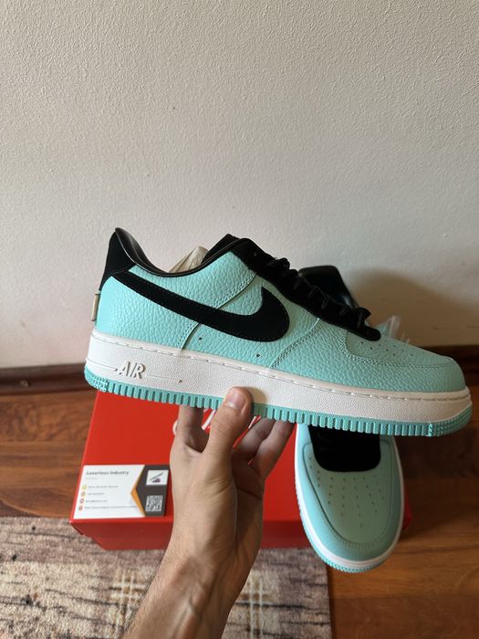 Nike Air Force 1 Low x Tiffany & Co. 1837