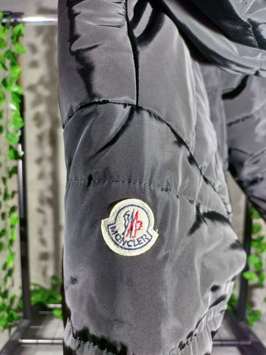 Geaca MoncIer marimea M