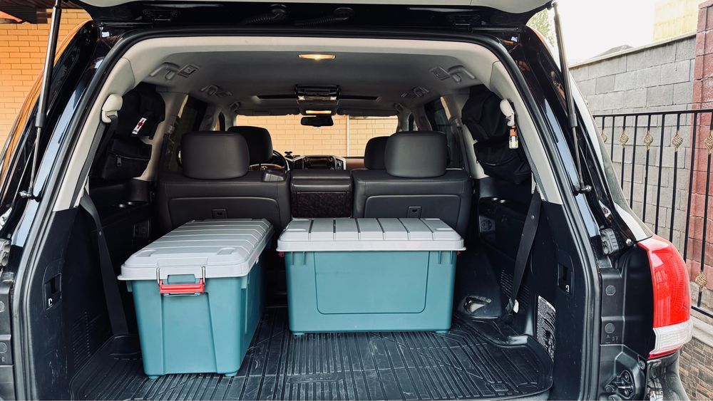 Toyota Land Cruiser 200