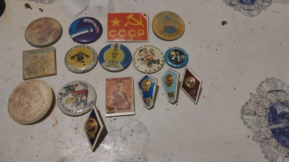 Значки советские антикварние