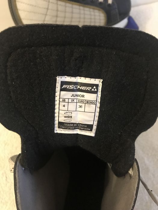 Хоккейные коньки