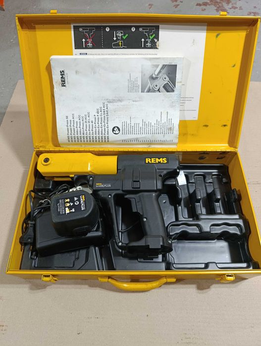 Presă de sertizat REMS Akku-Press ACC presă de sertizat pe acumulator – stare bună