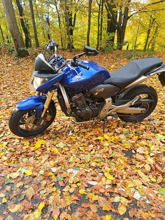 Motocicleta honda hornet