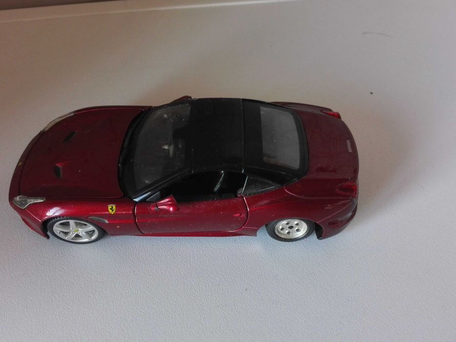 Метални колички М 1:24 .