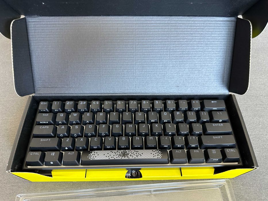 Механична гейхминг клавиатура Corsar K65 RGN Mini