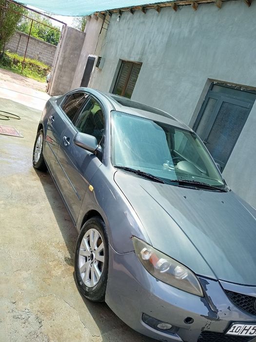 Mazda 3 mokriy rang