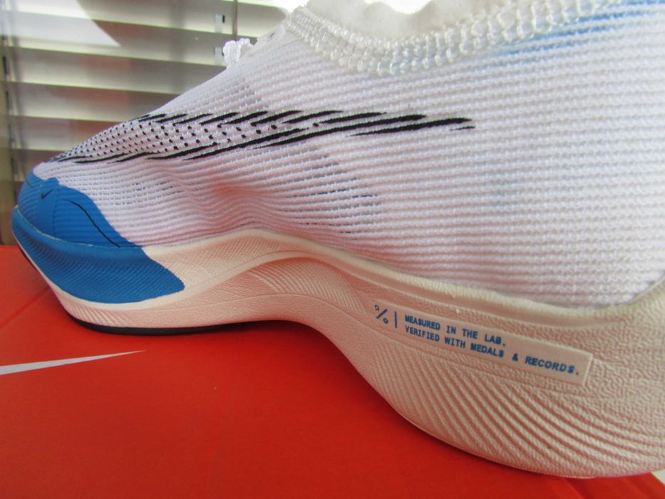 Дамски маратонки за бягане  Nike ZoomX Vaporfly Next% 2