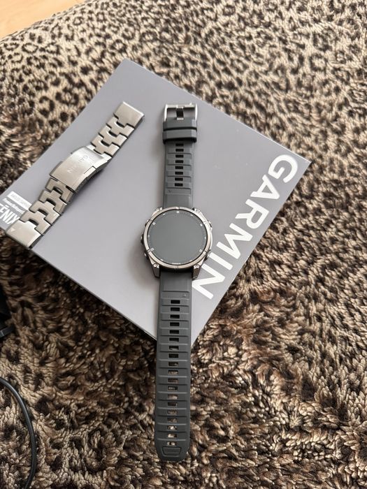 Смарт-часы Garmin Fenix 8 47mm