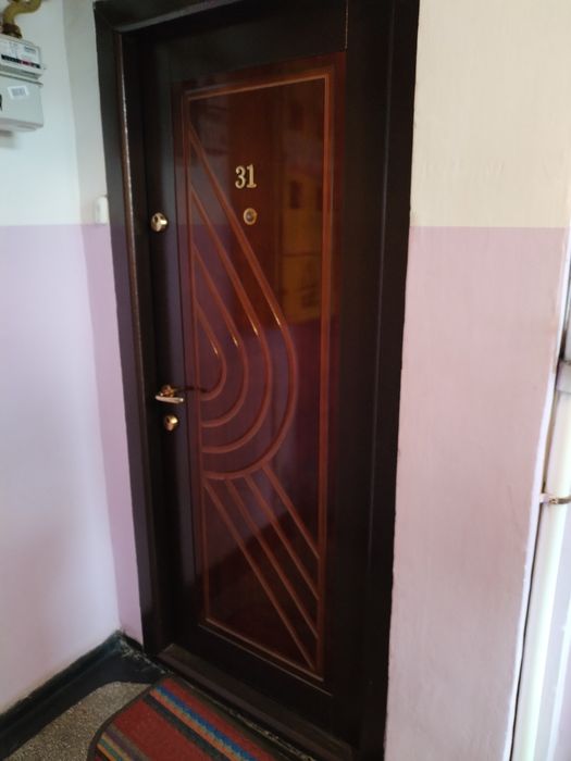 Vând apartament 2 camere în Roman