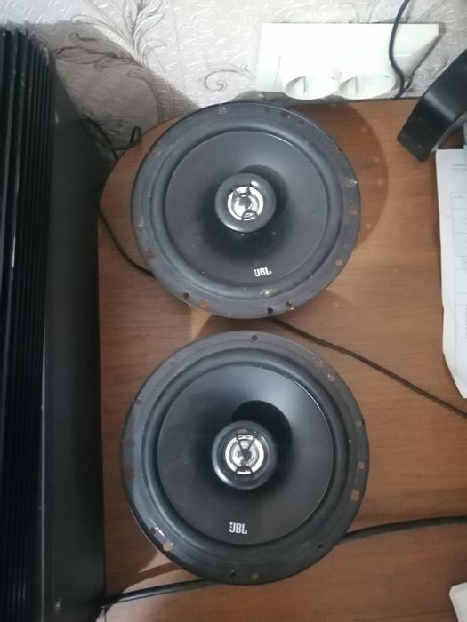 Продам усилитель и динамики