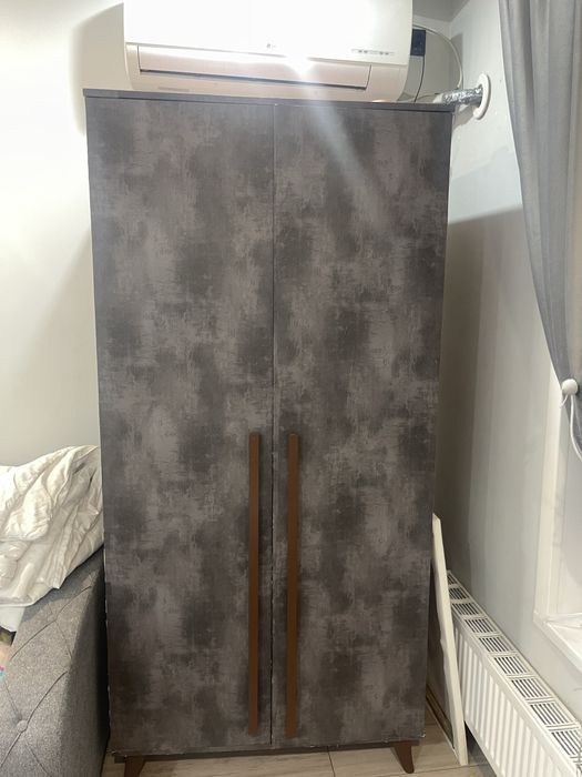 Шкафы для вещей………