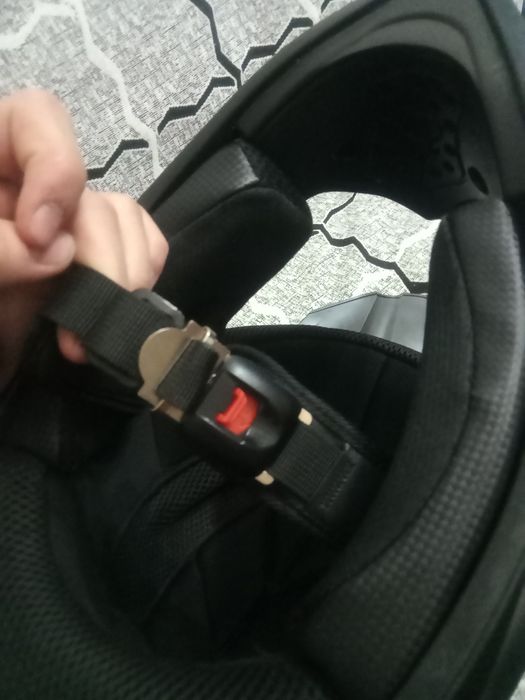 Эндуро шлем черный